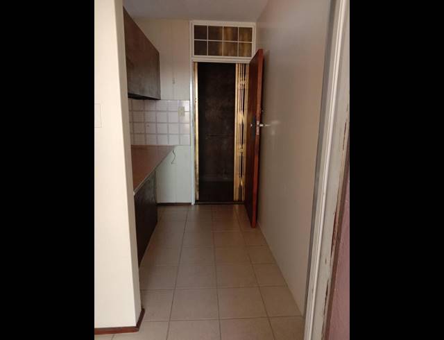 4 BEDROOM APARTMENT FOR SALE IN SUNNYSIDE